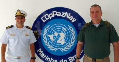 Uma mensagem do Capitão-Tenente (T) Fabrício Costa, assessor de comunicação do Corpo de Fuzileiros Navais a  todos os amigos jornalistas.